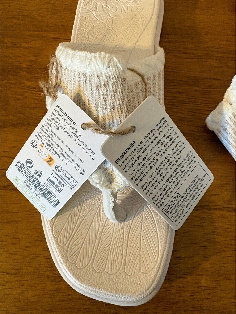 ONCAI Women's White Lightweight Thong Sandal Flip Flops Size 9 US - Picture 4 of 6